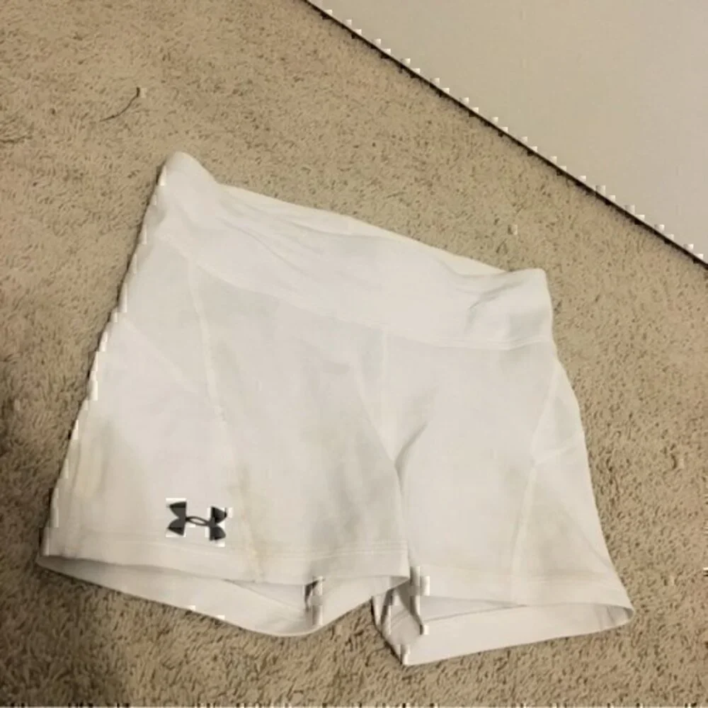 Under Armour woman’s size xsmall white spandex shorts